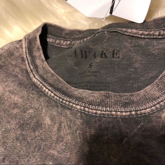 Awake radiates rad love, pride tee sz small - Picture 3 of 6